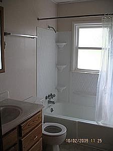 2nd image of 204 Knob Rd
