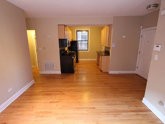 Living Room - Kitchen
