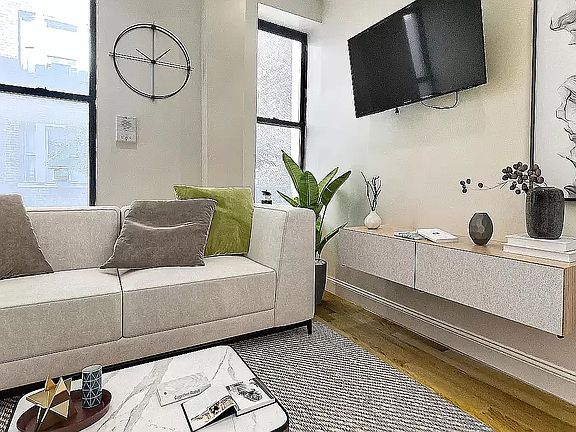 3rd image of 205 W 109th St #3S