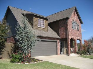 211 E 111th Pl S, Jenks, OK 74037