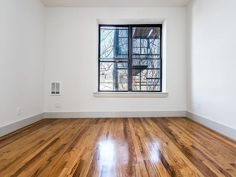1223 Atlantic Ave #3R — Photo 4