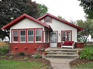 396 Geranium Ave E, Saint Paul, MN 55130