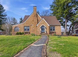 850 6th St, Charleston, IL