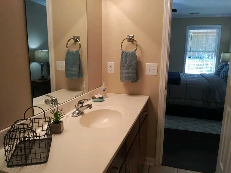 331 Black Ave #A — Photo 21