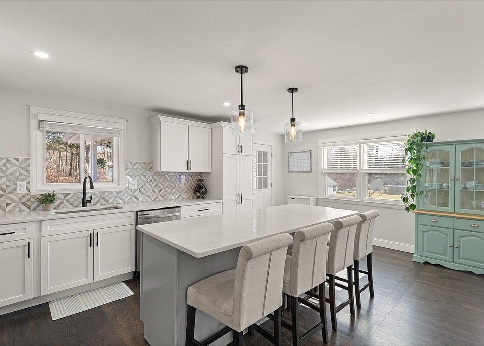 1st image of 7 Manning Rd