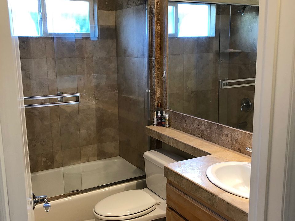 1st Floor Full Bath