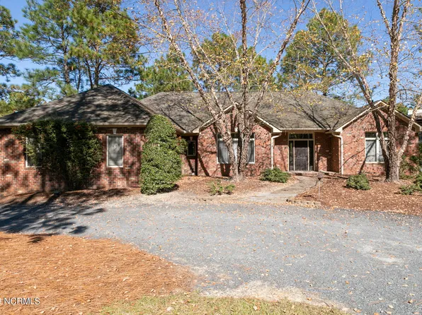 333 Longleaf Drive, West End, NC 27376