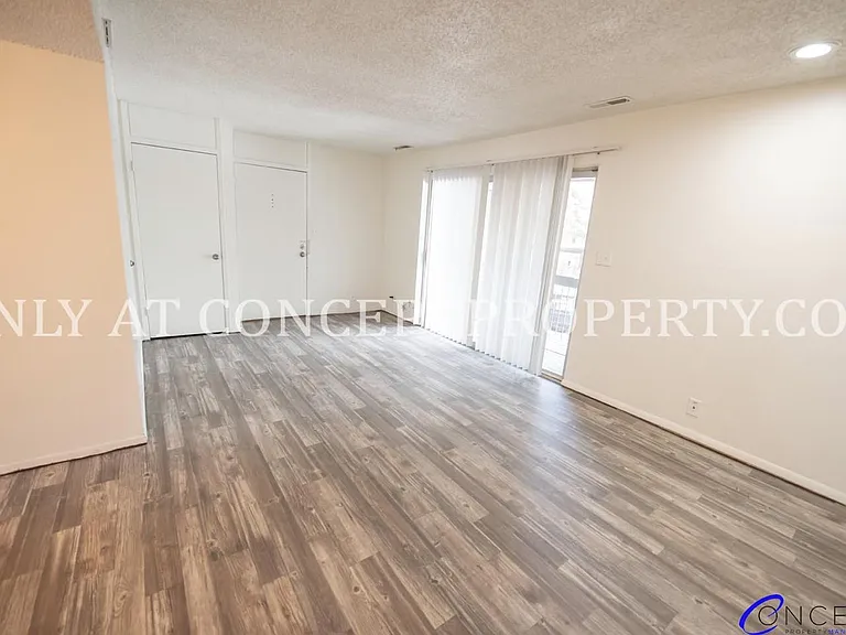 Foothill Terrace — Photo 222