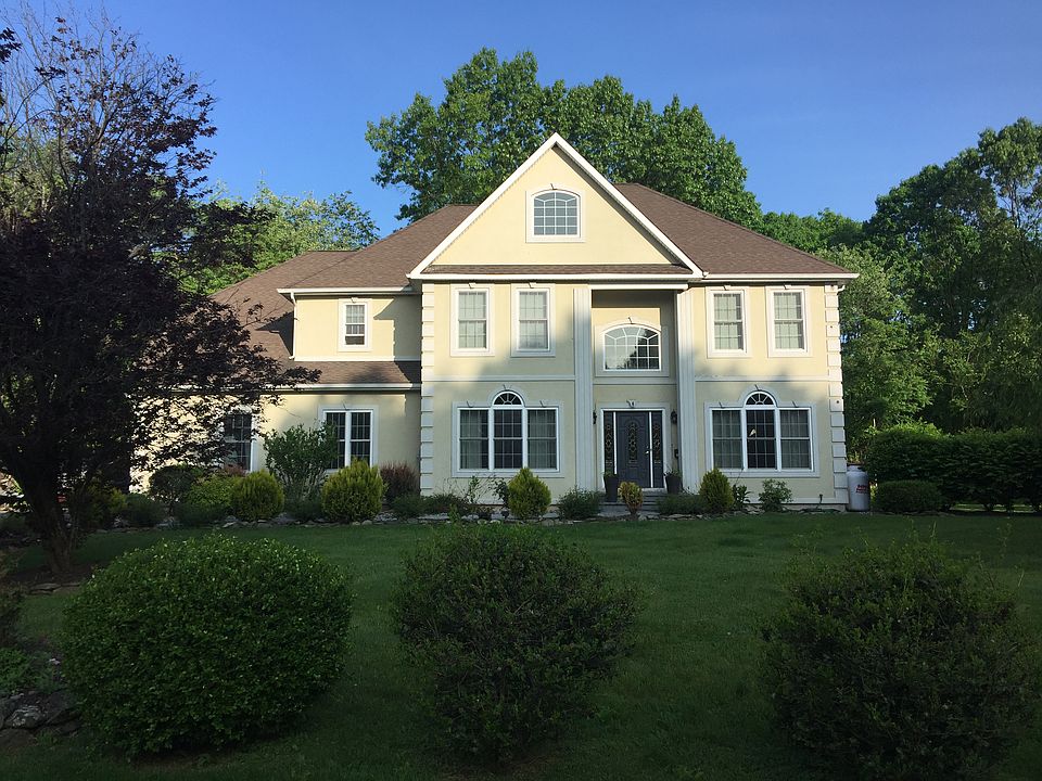 1st image of 6 Sandra Dr