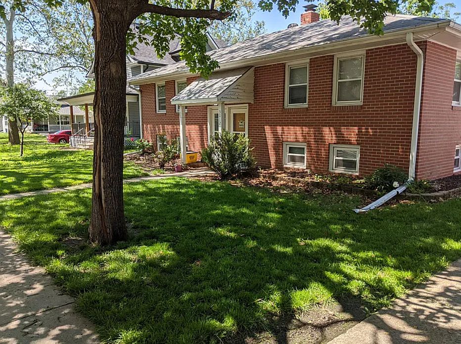 3010 - Unit is on left side