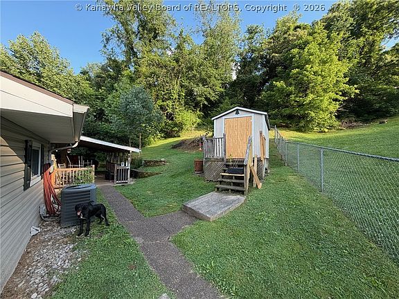 3rd image of 603 Slaughter Dr