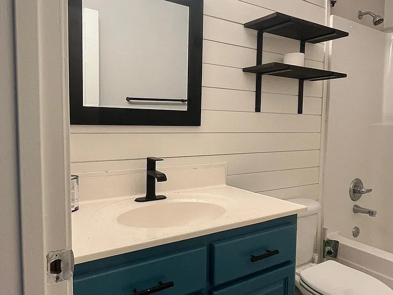 full bathroom