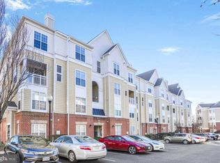 2107 Highcourt Ln APT 301, Herndon, VA 20170