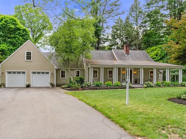 14 Bennett Rd, Wayland, MA 01778