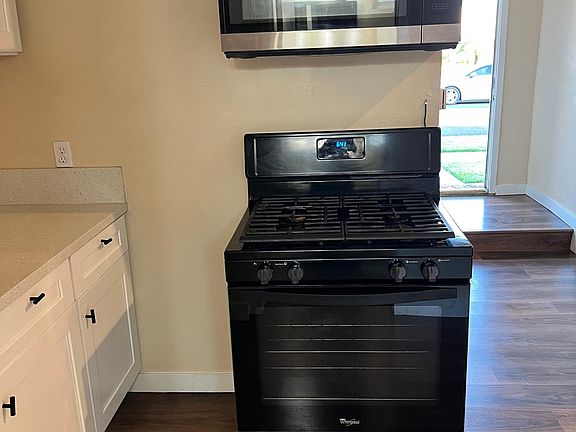 5th image of 15329 McRae Ave #2
