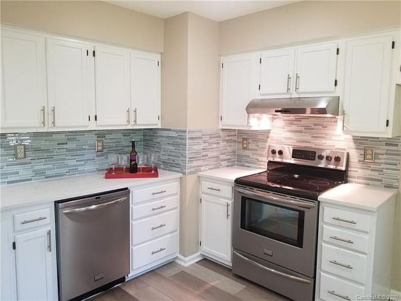 5th image of 4810 Pennant Pl