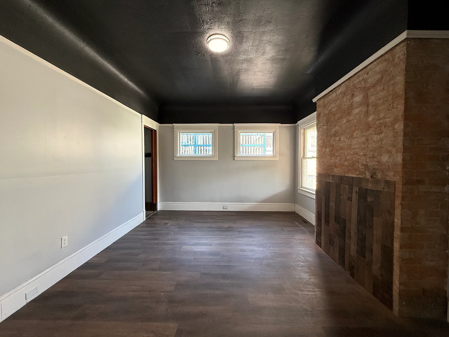 2 bed, 1321 sqft, $1,460 — Photo 3