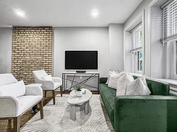 2nd image of 347 W Belden Ave #1