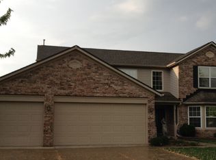 457 West St, Whiteland, IN