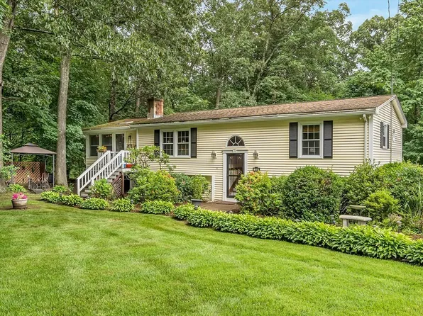 3-3 Stratton Rd #A, Hudson, MA 01749