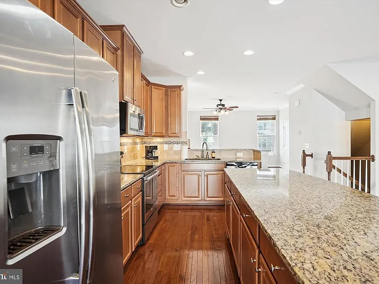 7106 Santa Cruz Pl — Photo 12