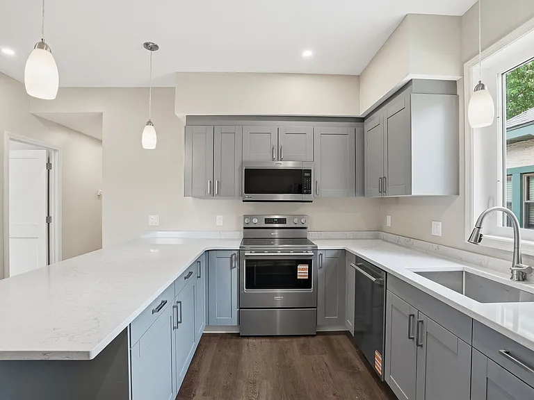 1106 Hawthorne Ave E #1 — Photo 12