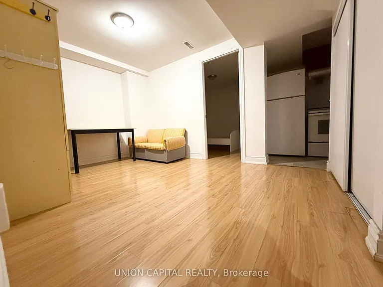 115 Dunbar Cres — Photo 19