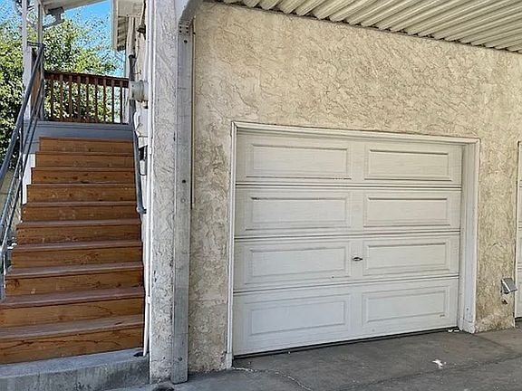 2nd image of 1442 Parker Ave