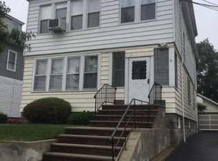 21 Gillespie Rd, Bloomfield, NJ 07003