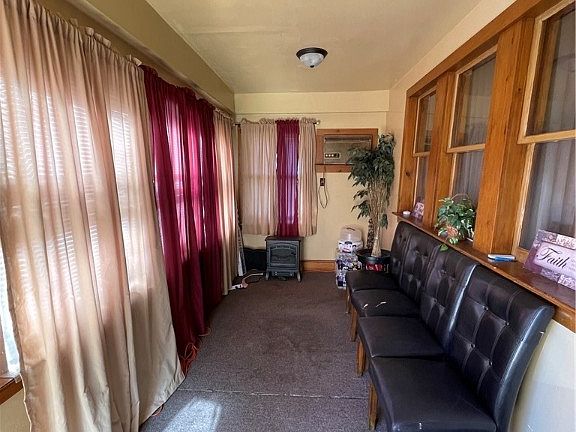 3rd image of 2711 Van Buren Ave