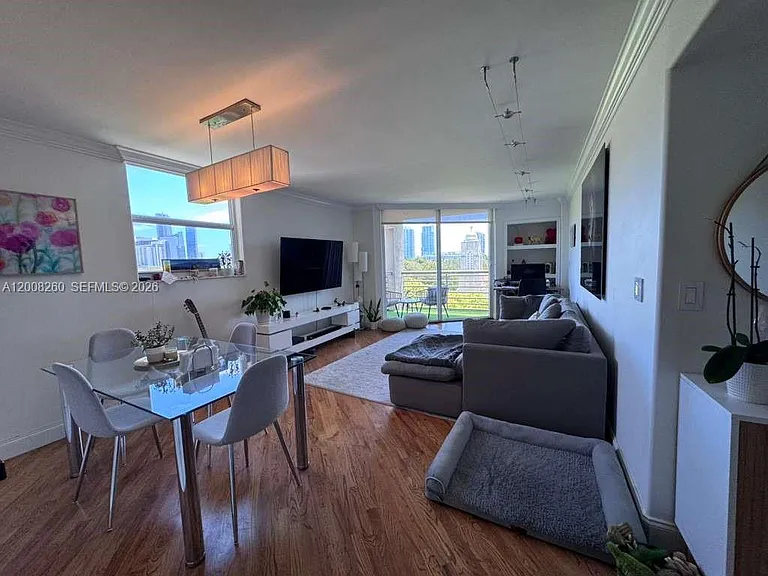 2400 SW 3rd Ave #601 — Photo 8