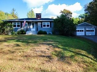 145 West St, Paxton, MA 01612