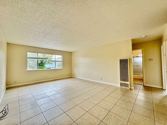 5th image of 118 Euclid Ave APT 4