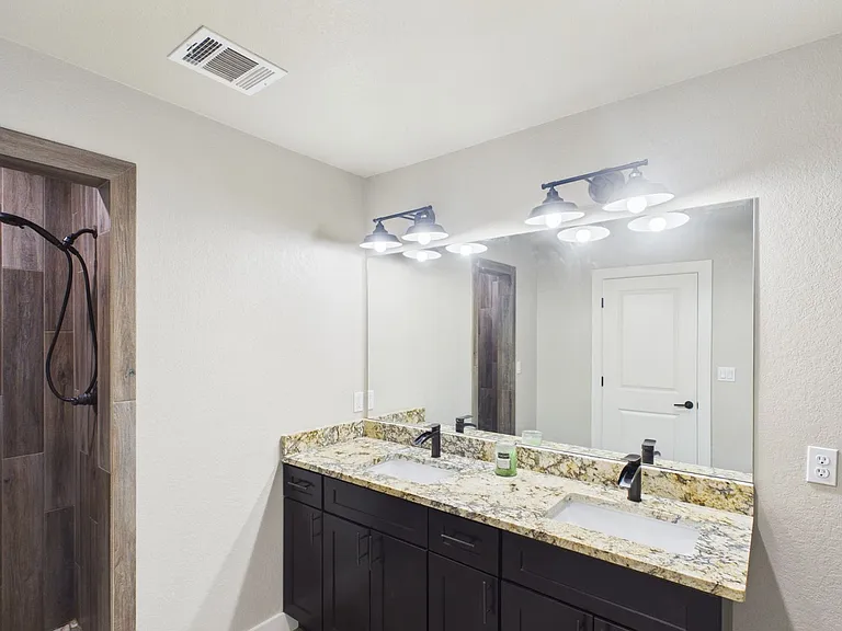 124 Feather Way — Photo 21