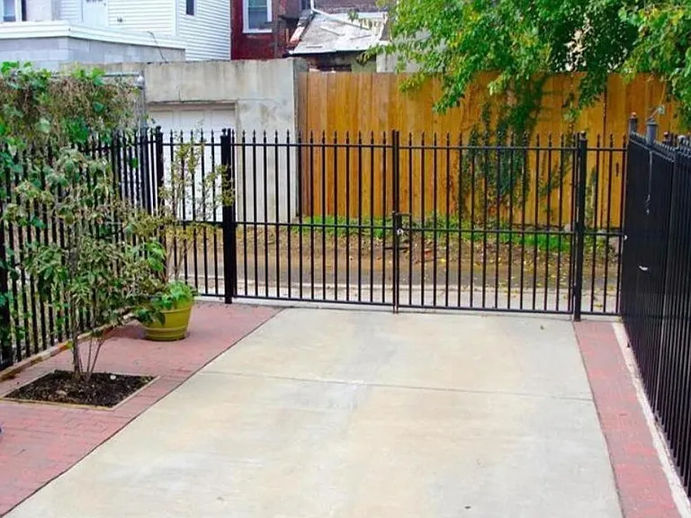 1137 N Orianna St — Photo 18
