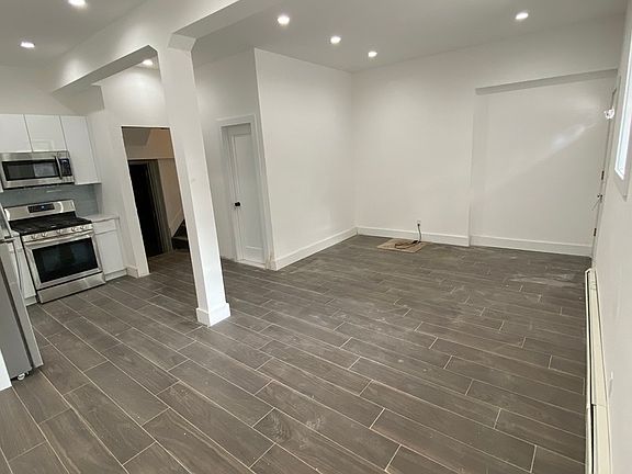 3rd image of 1020 E 85th St #4