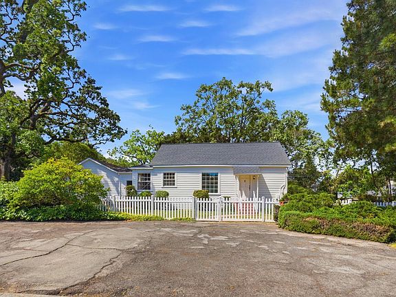 2nd image of 8 Lawrence Drive