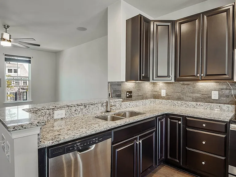 10711 Hinton Way — Photo 23