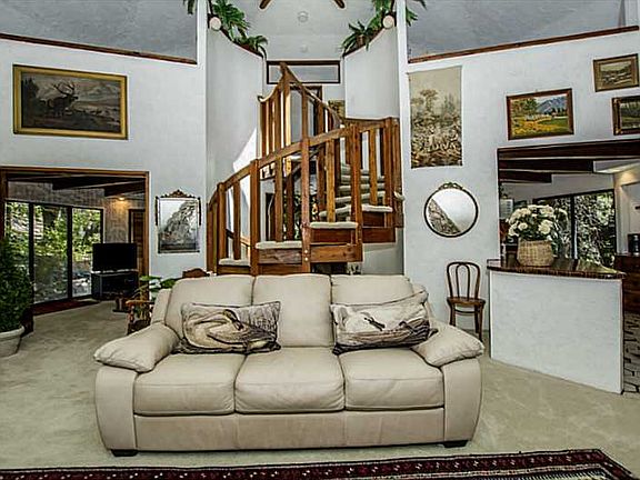 4th image of 26690 Lake Forest Dr