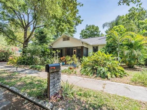 5813 Osceola Pl #1/2, Tampa, FL 33604