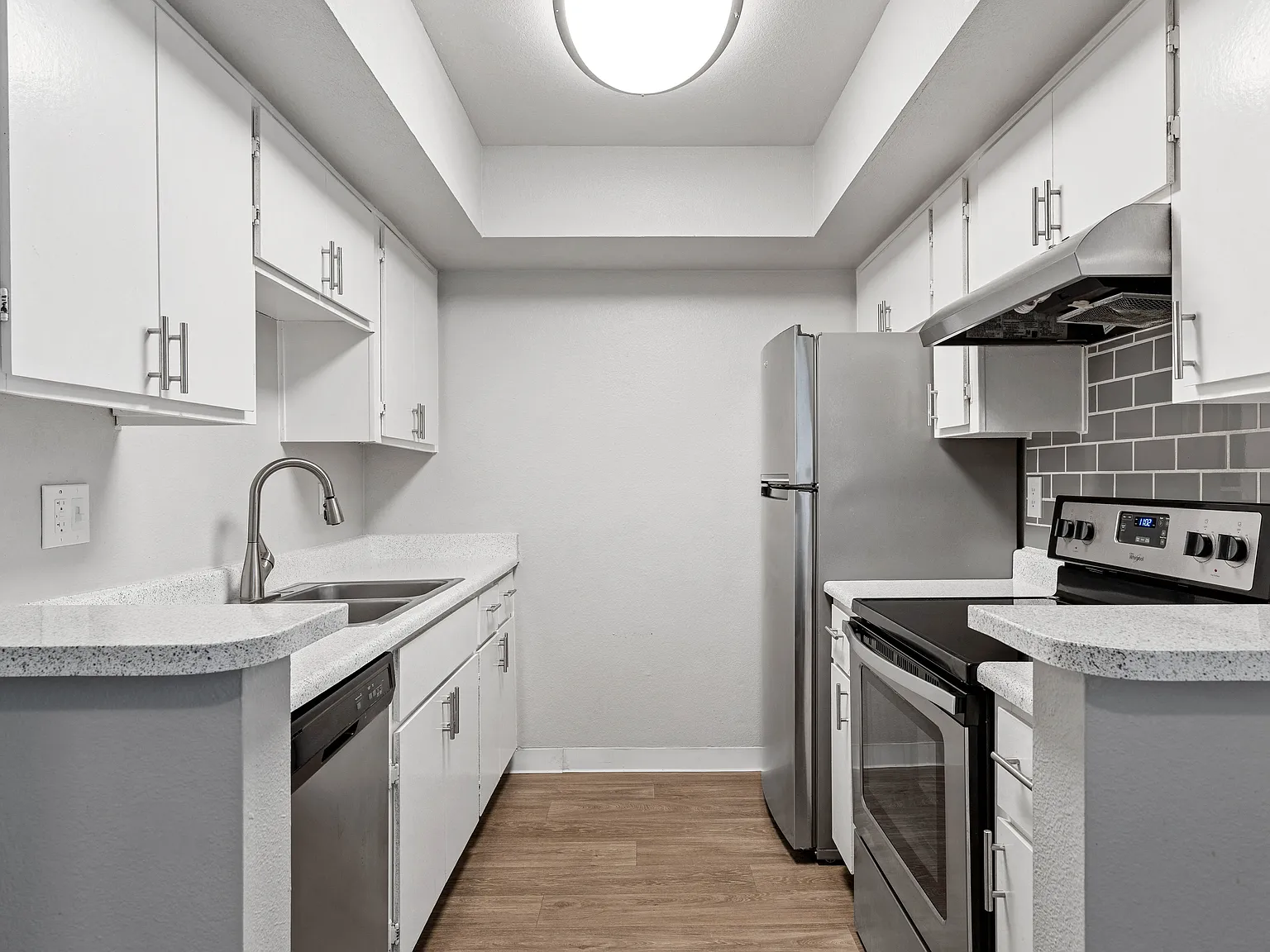Villatree Apartments — Photo 1