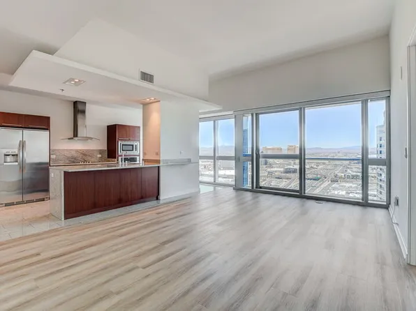 4471 Dean Martin Dr, Las Vegas, NV