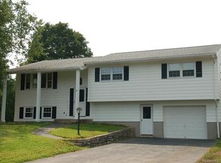 6 Pond View Ct, Pawcatuck, CT 06379