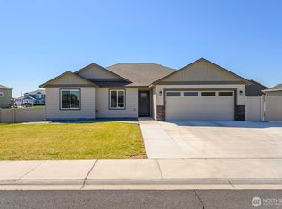 1012 8th Avenue NE, Ephrata, WA 98823