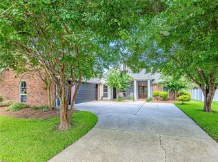 119 Avalon Pl, Hahnville, LA 70057
