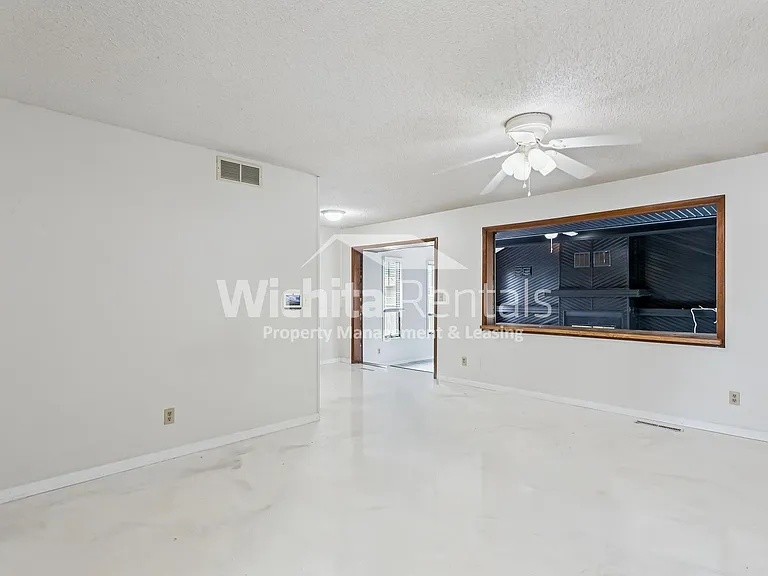 1418 Money St — Photo 2