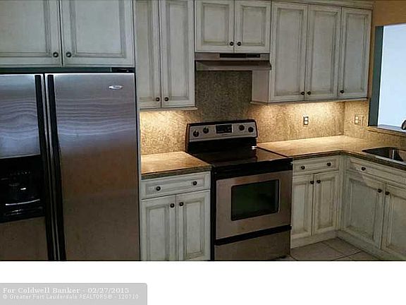5th image of 1208 W Lakes Dr