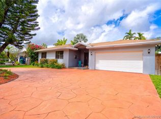 10475 SW 56th St, Miami, FL 33165