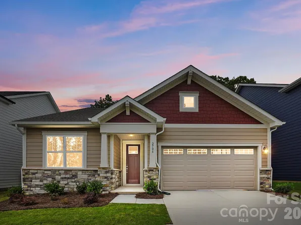 2706 Phoenix Ct, Gastonia, NC 28052