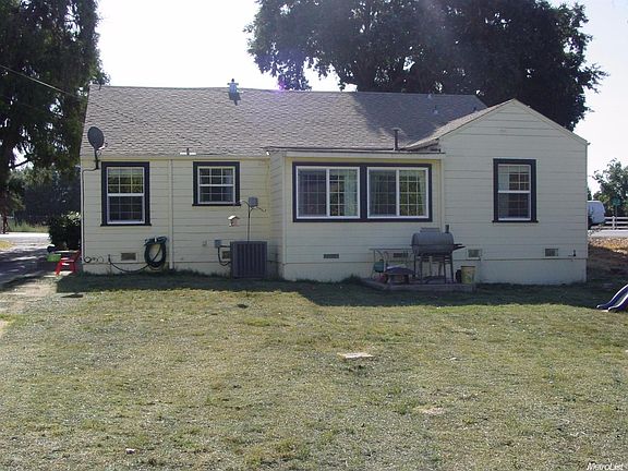 3rd image of 13179 E Highway 88